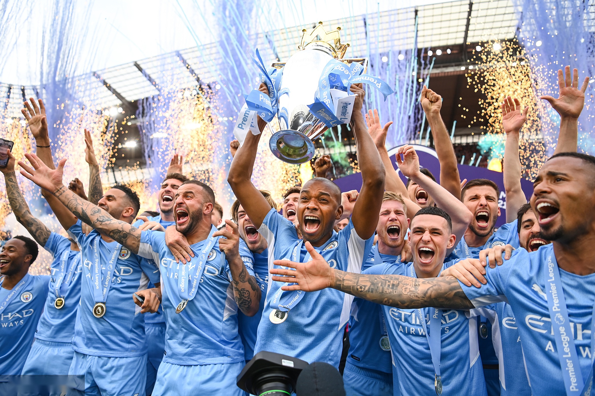 鹈鹕队做出 鹈鹕队做出